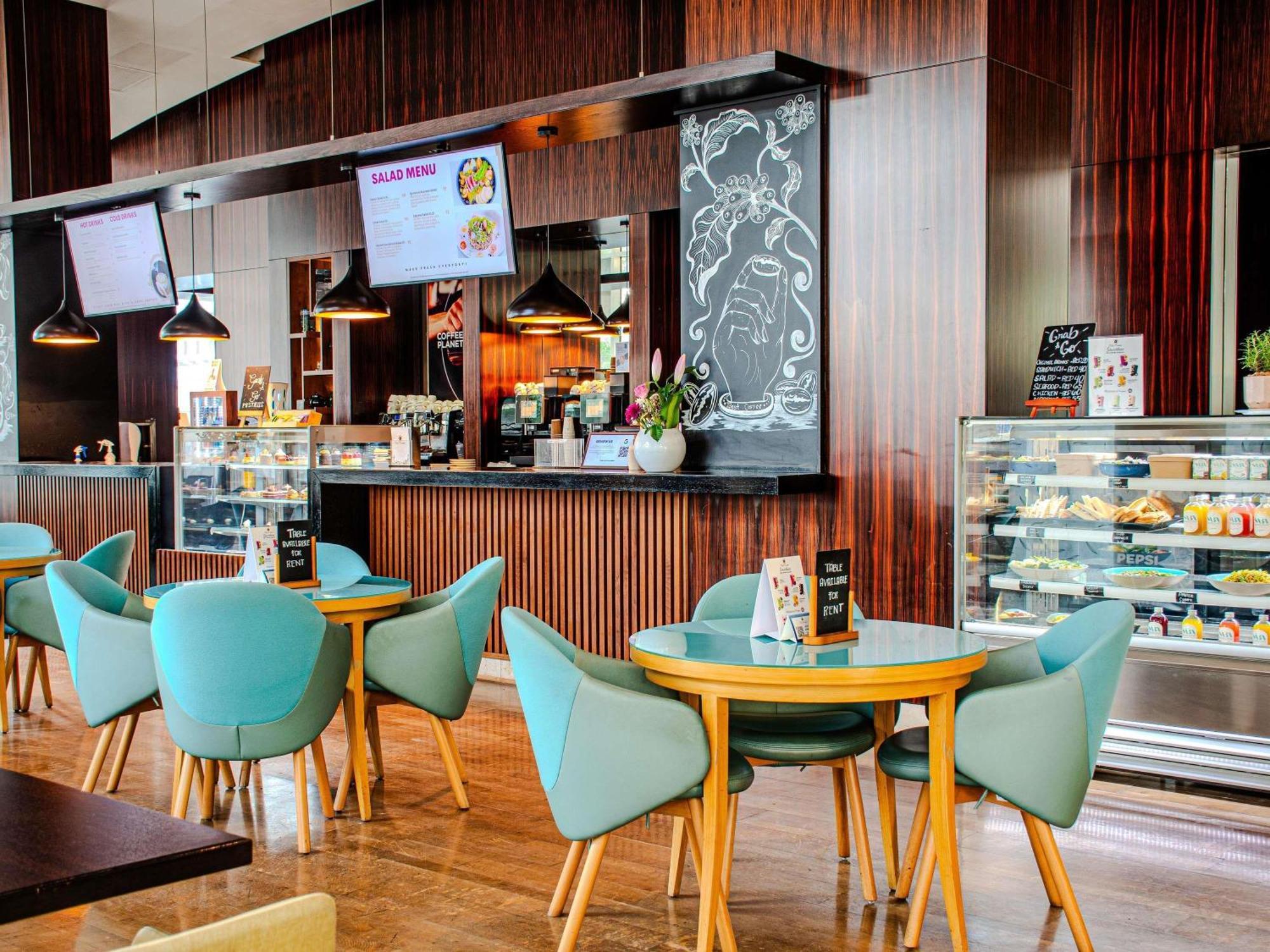 Novotel World Trade Centre 4*